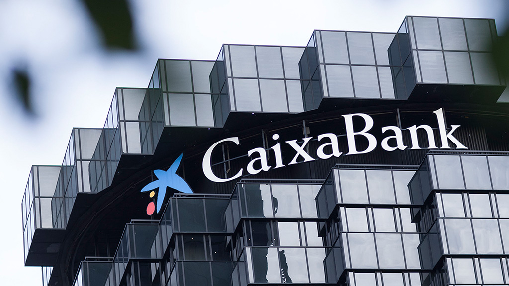 Banks funds. CAIXABANK В Барселоне. Caixa Bank Москва. CAIXABANK В Барселоне главный офис. Caixa Bank в Москве адрес.