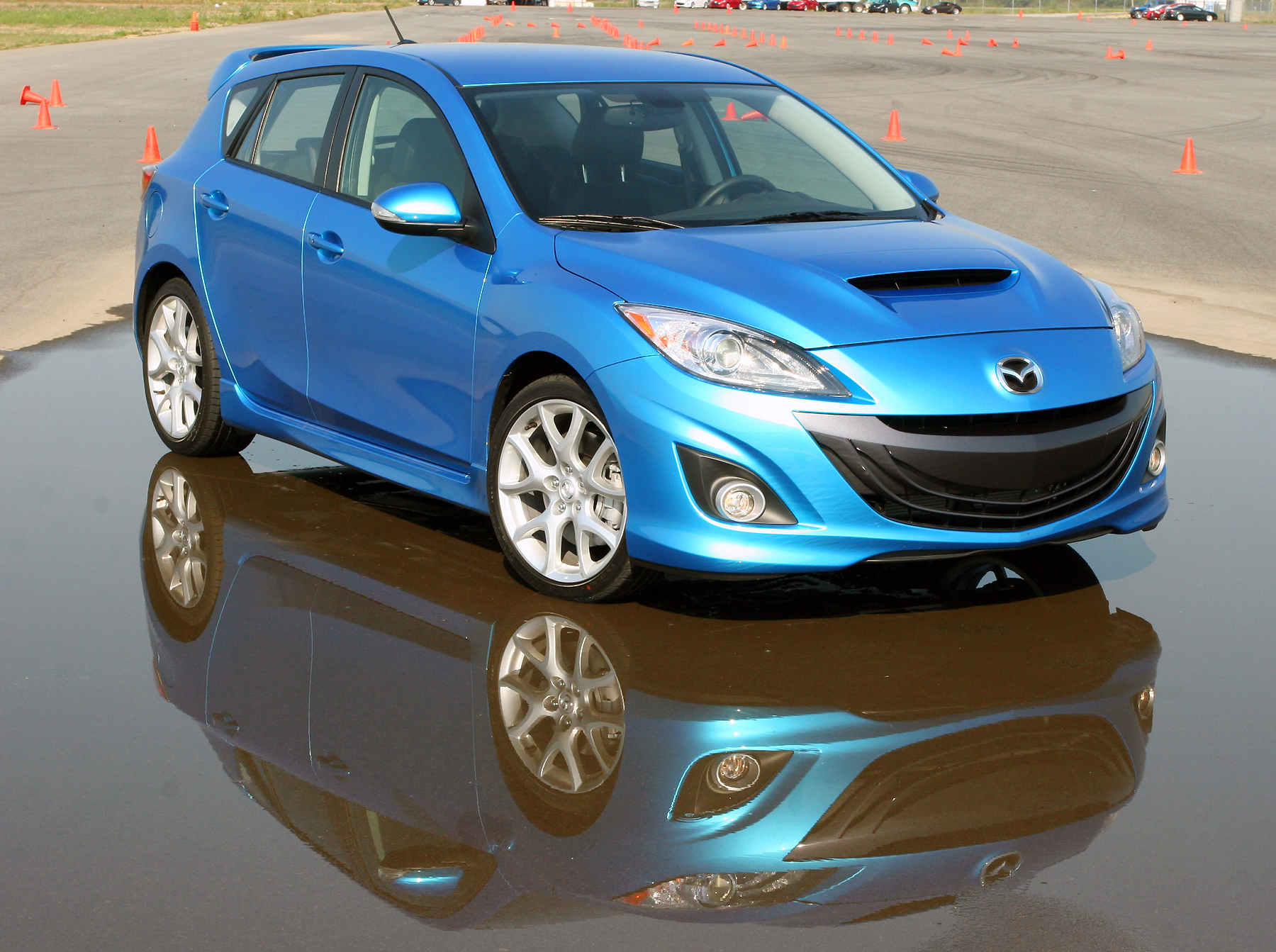 Mazda 3 MPS бирюзовая